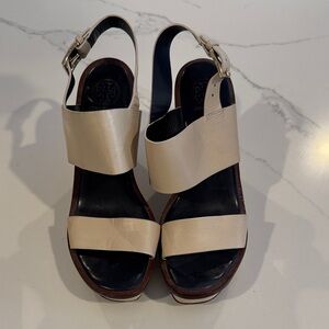 Tory Burch - Elegant Cream Sandals - size 7